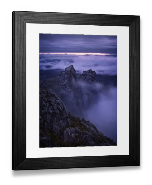 Framed Print : Sunrise along the Western Arthur traverse looking at Capella Crags Framed Print : Sunrise along the Western Arthur traverse looking at Capella Crags