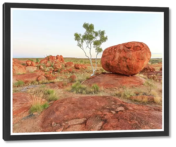 Karlu Karlu  /  Devils Marbles Conservation Reserve. Northern Territory. Australia