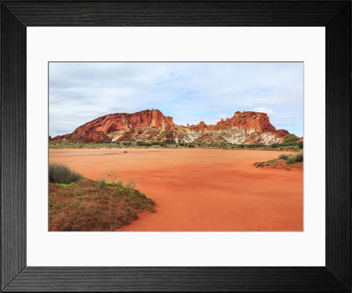 Framed Print : Rainbow Valley Conservation Reserve. Alice Springs. Northern Territory. Australia Framed Print : Rainbow Valley Conservation Reserve. Alice Springs. Northern Territory. Australia