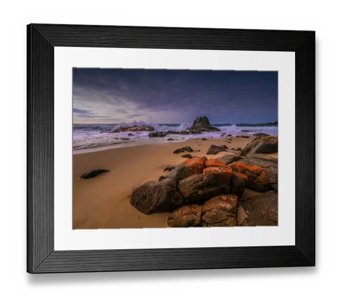 Framed Print : Coastal scene along Broken Arm beach, eastern side of King Island, Bass Strait, Tasmania, Australia Framed Print : Coastal scene along Broken Arm beach, eastern side of King Island, Bass Strait, Tasmania, Australia