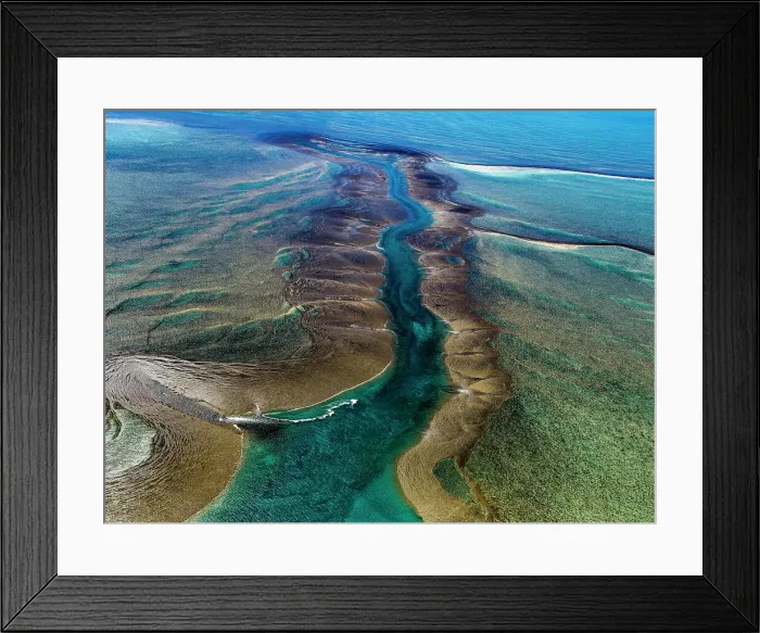 Framed Print : Montgomery Reef