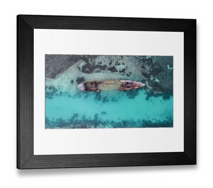 Framed Print : Heron Island Shipwreck