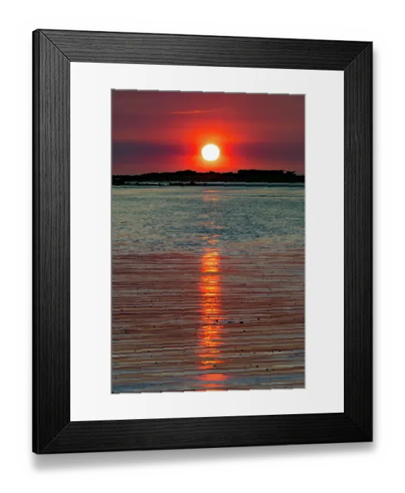 Framed Print : Sun setting over the Indian Ocean photographed from Cable Beach, Broome, Western Australia, Australia Framed Print : Sun setting over the Indian Ocean photographed from Cable Beach, Broome, Western Australia, Australia