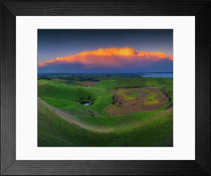 Framed Print : Dramatic Winter dawn Light at Red Rocks Volcanic Lookout near Colac, Western district, Victoria, Australia Framed Print : Dramatic Winter dawn Light at Red Rocks Volcanic Lookout near Colac, Western district, Victoria, Australia