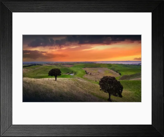 Framed Print : Dramatic Winter dawn Light at Red Rocks Volcanic Lookout near Colac, Western district, Victoria, Australia Framed Print : Dramatic Winter dawn Light at Red Rocks Volcanic Lookout near Colac, Western district, Victoria, Australia