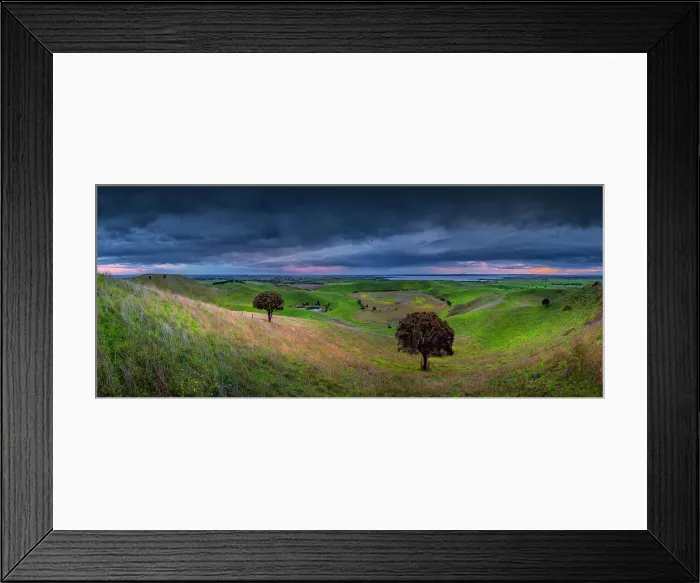 Framed Print : Winter dawn Light at Red Rocks Volcanic Lookout near Colac, Western district, Victoria, Australia Framed Print : Winter dawn Light at Red Rocks Volcanic Lookout near Colac, Western district, Victoria, Australia