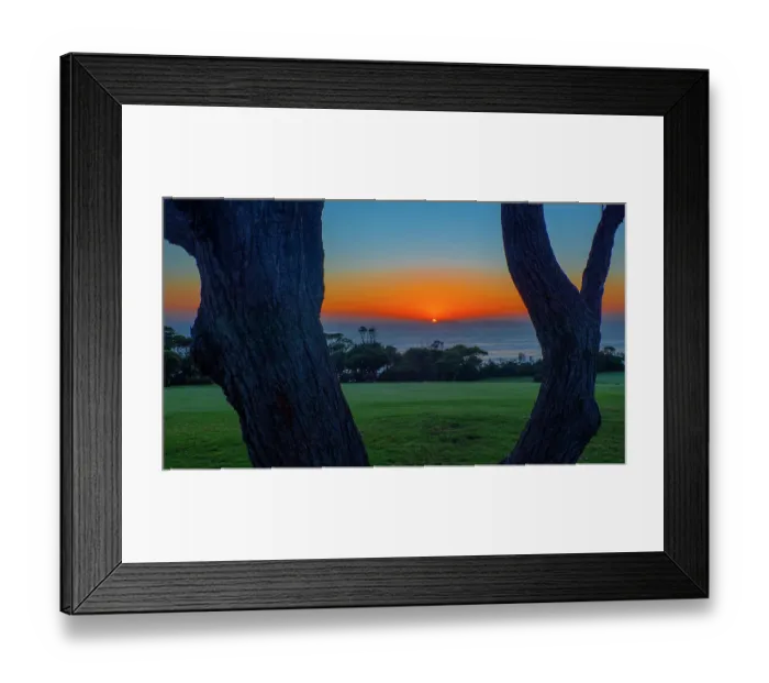 Framed Print : Coastal dawn, Narooma, South coastline of NSW, Australia Framed Print : Coastal dawn, Narooma, South coastline of NSW, Australia