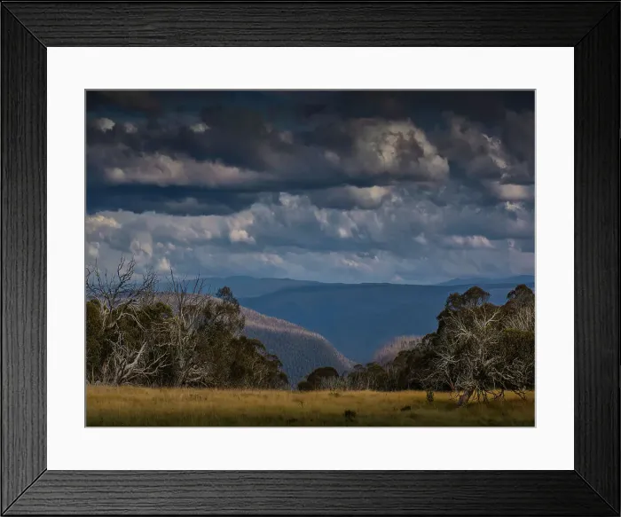 Framed Print : Dinner Plains scenic viewpoint of the mountains, Alpine Victoria, Australia