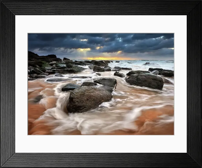 Framed Print : Interesting rock formation and waves at Turimetta beach, Sydney Framed Print : Interesting rock formation and waves at Turimetta beach, Sydney