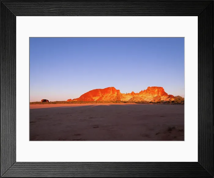 Framed Print : Beautiful Rainbow Valley sunset, outback Australia Framed Print : Beautiful Rainbow Valley sunset, outback Australia