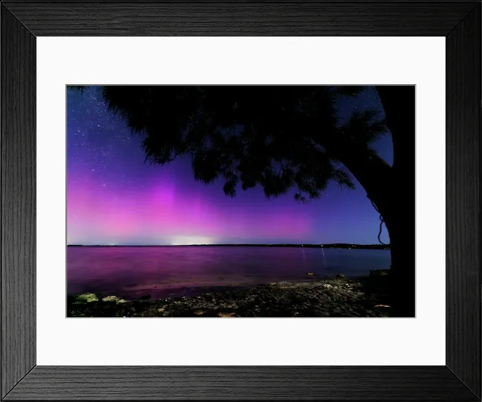 Framed Print : Aurora Australis over Herron Point - Western Australia Framed Print : Aurora Australis over Herron Point - Western Australia