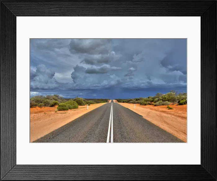 Framed Print : Vanishing Point Road Framed Print : Vanishing Point Road