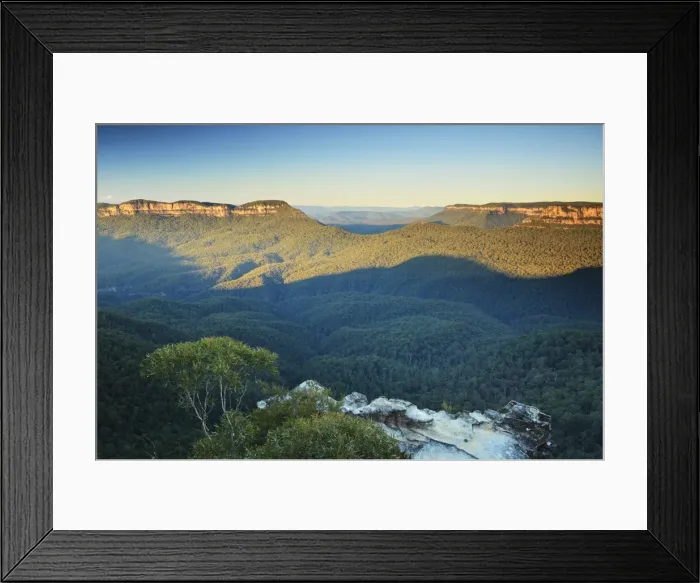 Framed Print : Mt Solitary and Jamison Valley, Blue Mountains