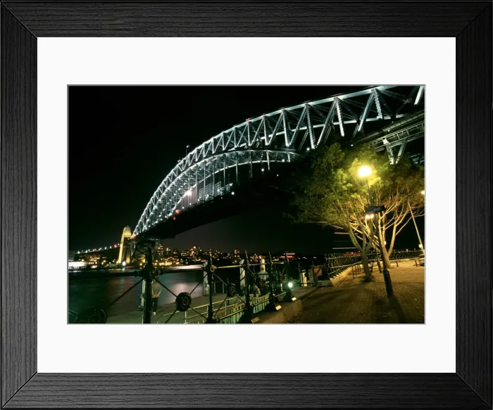 Framed Print : Sydney Harbour Bridge at Night Framed Print : Sydney Harbour Bridge at Night
