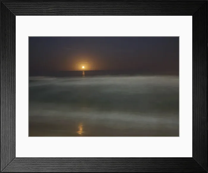 Framed Print : Moon rising over sea (defocussed) Framed Print : Moon rising over sea (defocussed)