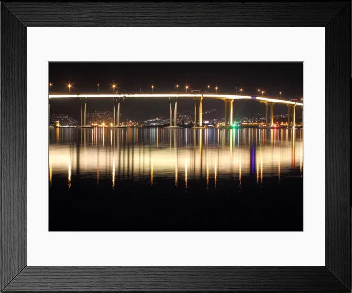 Framed Print : Hobart, Tasmania, Australia