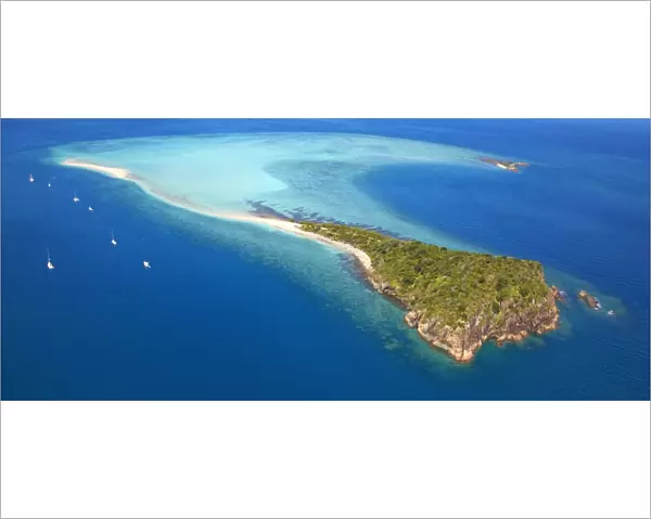 Aerial Langford Island, Whitsundays