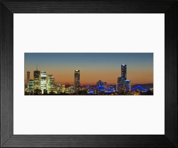 Framed Print : Brisbane skyline at dusk