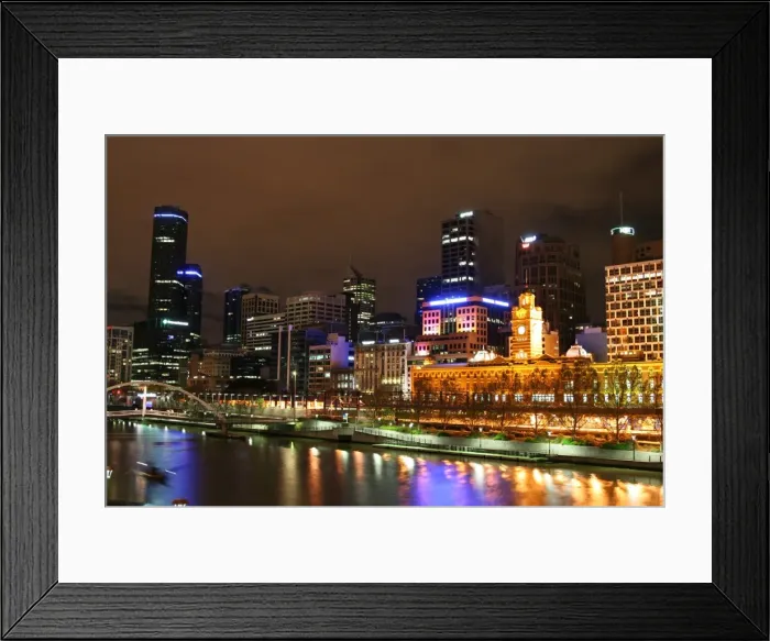 Framed Print : Flinders Street Station Framed Print : Flinders Street Station