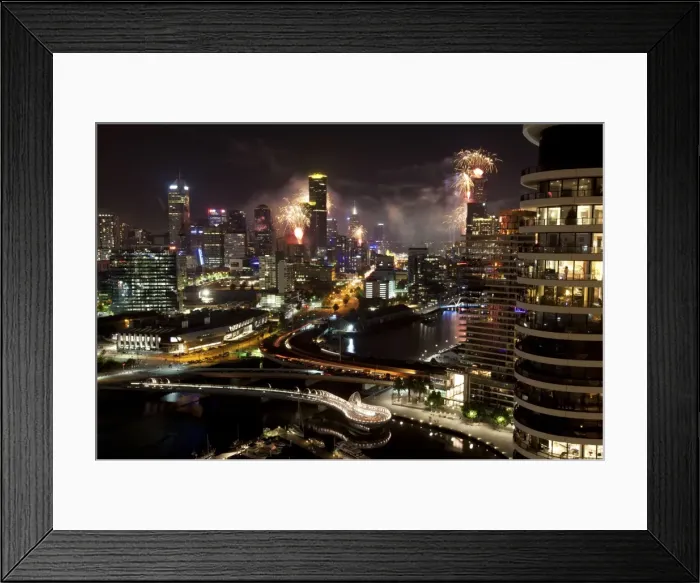 Framed Print : Melbourne fireworks over Yarra river Framed Print : Melbourne fireworks over Yarra river
