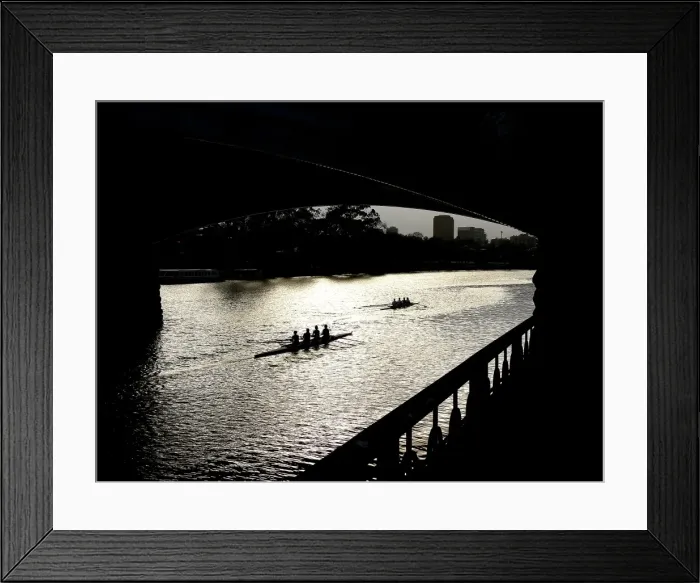 Framed Print : Silhouette, Victoria, Melbourne, Yarra River Framed Print : Silhouette, Victoria, Melbourne, Yarra River