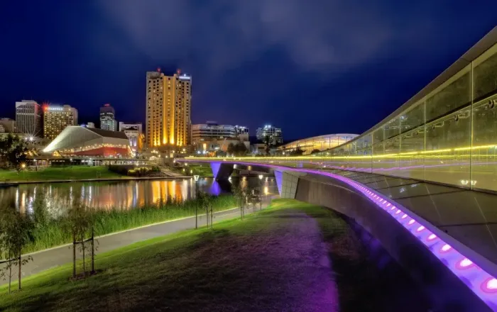 Framed Print : Adelaide River Torrens & The Riverbank Precinct Footbridge, South Australia Framed Print : Adelaide River Torrens & The Riverbank Precinct Footbridge, South Australia