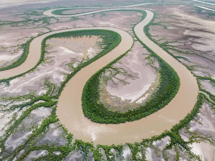 Framed Print : Aerial shot showing the King River meandering over a floodplain, The Kimberley, Western Australia, Australia Framed Print : Aerial shot showing the King River meandering over a floodplain, The Kimberley, Western Australia, Australia