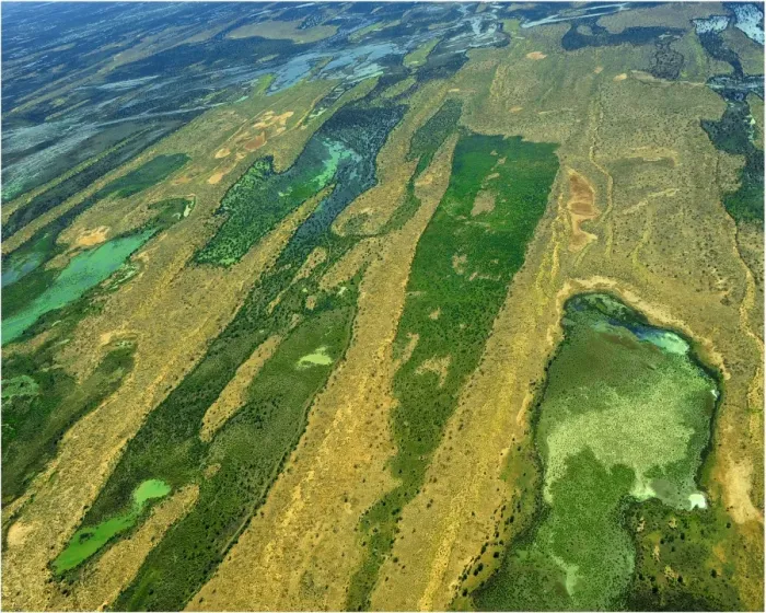 Framed Print : An Aerial view of the Australian outback in flood, showing the vibrant colours of the Landscape