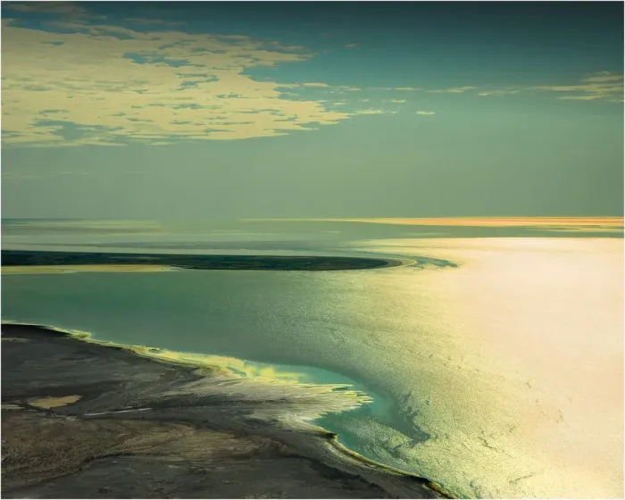 Framed Print : An Aerial view of the Australian outback in flood around Lake Eyre, showing the vibrant colours of the Landscape Framed Print : An Aerial view of the Australian outback in flood around Lake Eyre, showing the vibrant colours of the Landscape