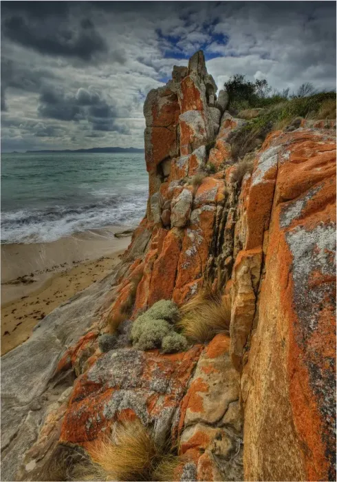 Framed Print : Allports beach and the incredible rock formations, Flinders Island Tasmania