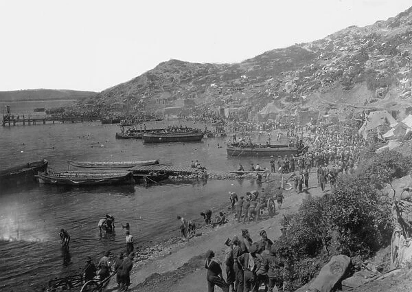 Anzac Cove. Allied troops at Anzac Cove, Gallipoli Peninsula