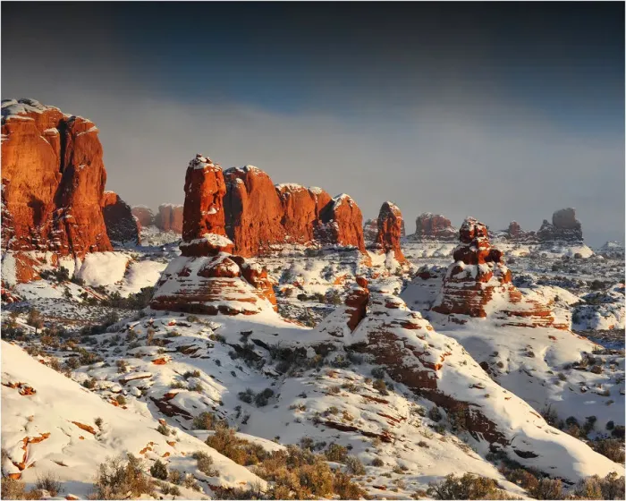 Framed Print : Arches National Park in Utah, South-western United States, with a mantle of rare winter snow Framed Print : Arches National Park in Utah, South-western United States, with a mantle of rare winter snow