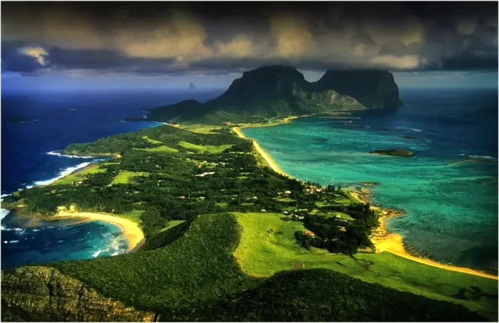 Framed Print : Areial view from near Mount Eliza on Lord Howe Island Framed Print : Areial view from near Mount Eliza on Lord Howe Island
