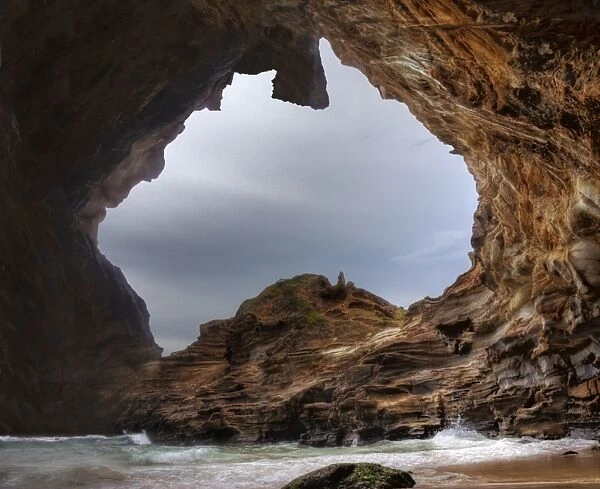 Australia - Coastal Cliffs and Caves