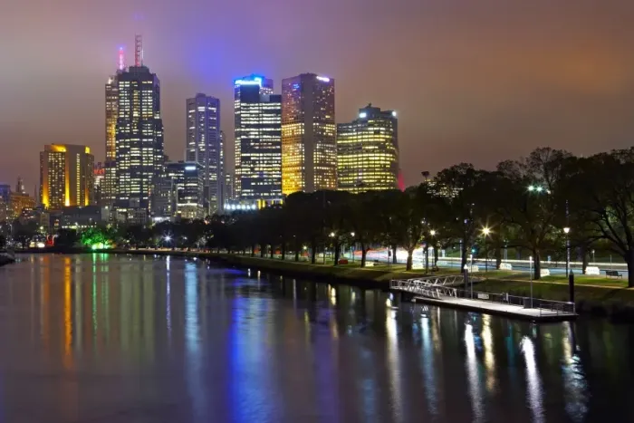 Framed Print : Australia, Melbourne, Yarra river and cityscape illuminated at dusk