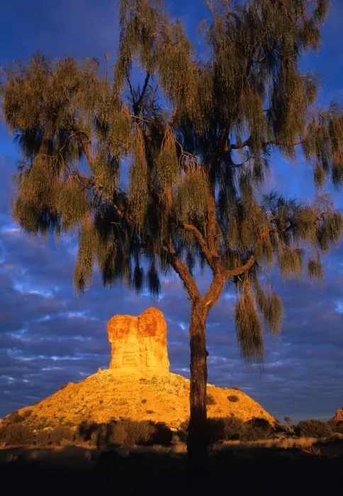 Framed Print : Australia, Northern Territory, Simpson Desert, Sandstone pillar