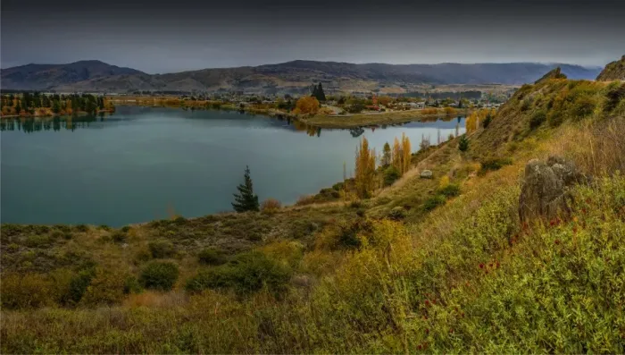 Framed Print : Autumn in Cromwell, south island New Zealand