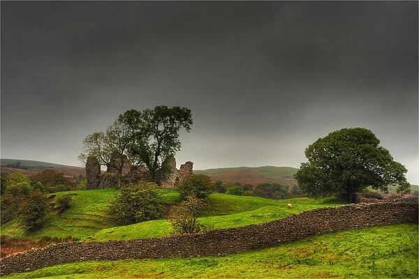 Barn ruins Yorkshire Dales
