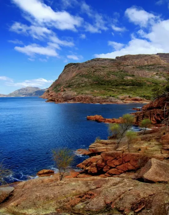 Framed Print : Bay view. View of bay with stunning red rock on Freycinet Peninsula in Tasmania
