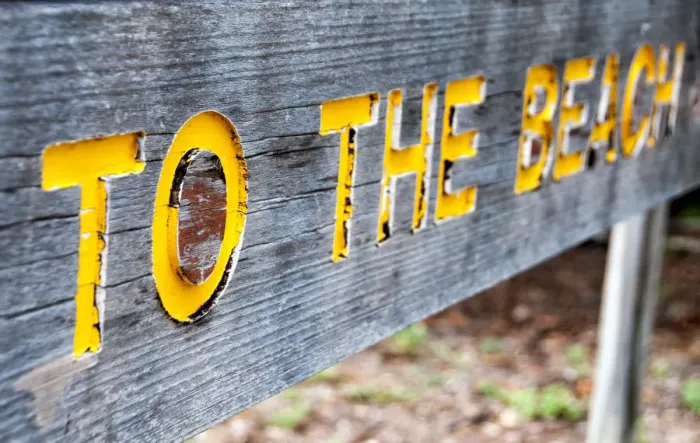 Framed Print : To The Beach Sign Framed Print : To The Beach Sign