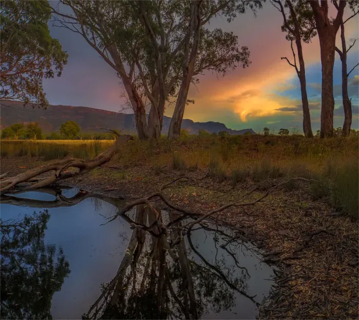 Framed Print : Beautiful autumn dawn skies at Mokepilly, Grampians, Victoria