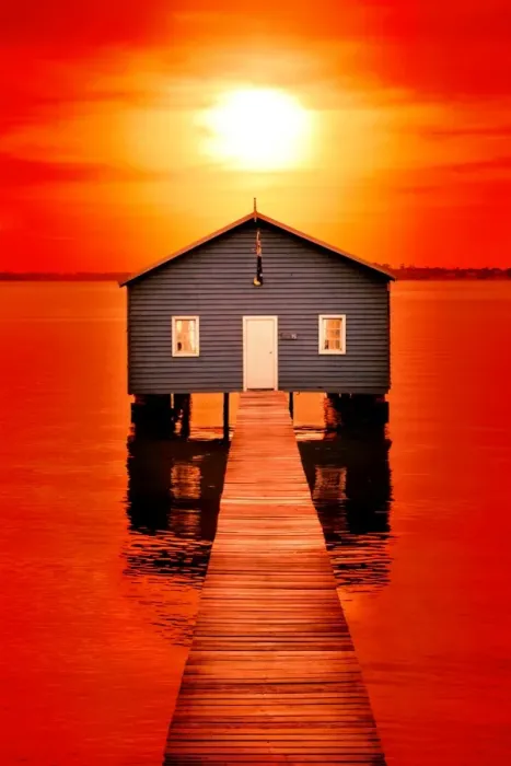 Framed Print : Blood Sunset over Crawley Edge Boat Shed Framed Print : Blood Sunset over Crawley Edge Boat Shed