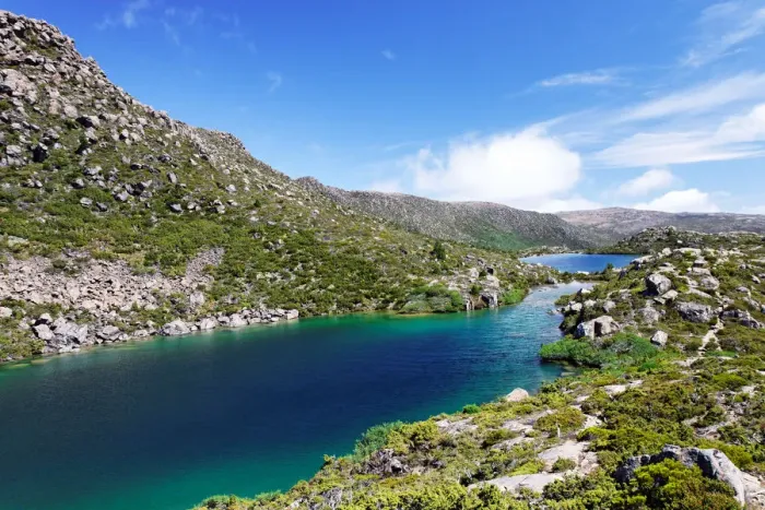 Framed Print : Blue lake at Tarn Shelf Framed Print : Blue lake at Tarn Shelf