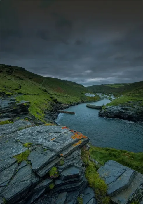 Framed Print : Boscastle Harbour, Cornwall, england Framed Print : Boscastle Harbour, Cornwall, england