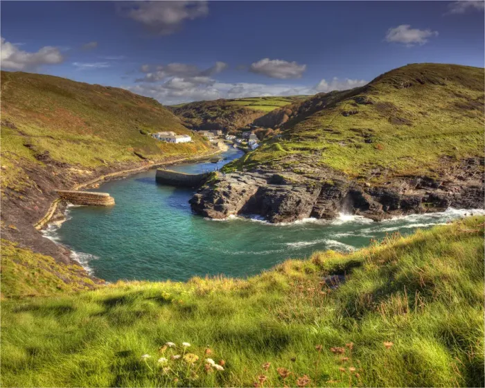 Framed Print : Boscastle Harbour, Cornwall, england Framed Print : Boscastle Harbour, Cornwall, england