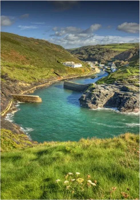 Framed Print : Boscastle Harbour, Cornwall, england