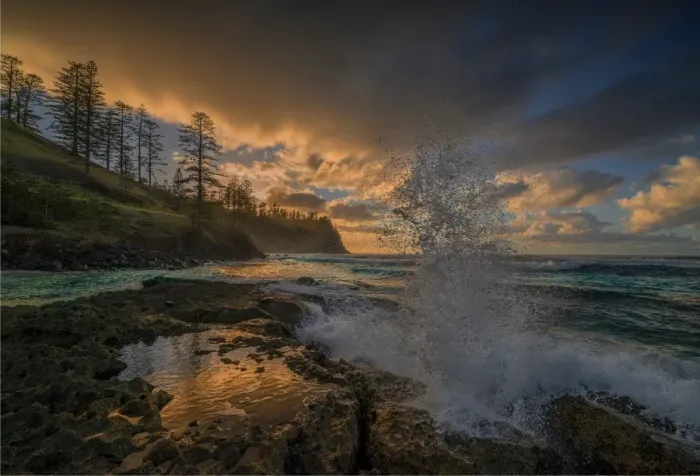 Framed Print : Breaking wave at dawn