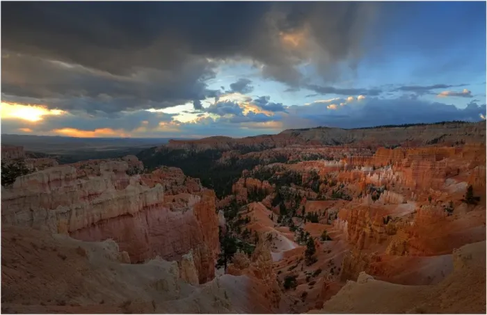 Framed Print : Bryce Canyon National Park, Utah, south west United States Framed Print : Bryce Canyon National Park, Utah, south west United States