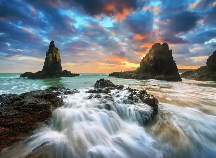 Framed Print : Cathedral Rocks Kiama