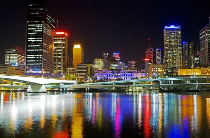 Framed Print : City skyline and Brisbane River